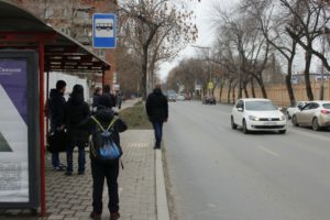 Можно ли остановится на остановке общественного транспорта