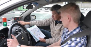 Сколько стоит сдать экзамен на права